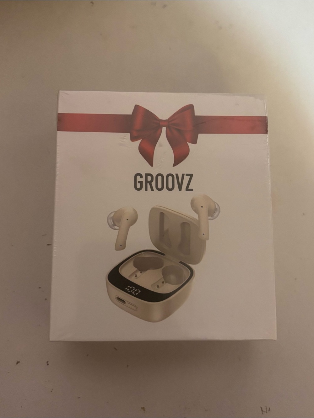 Groovz True Wireless Earbuds with Charging Case NWT, sealed